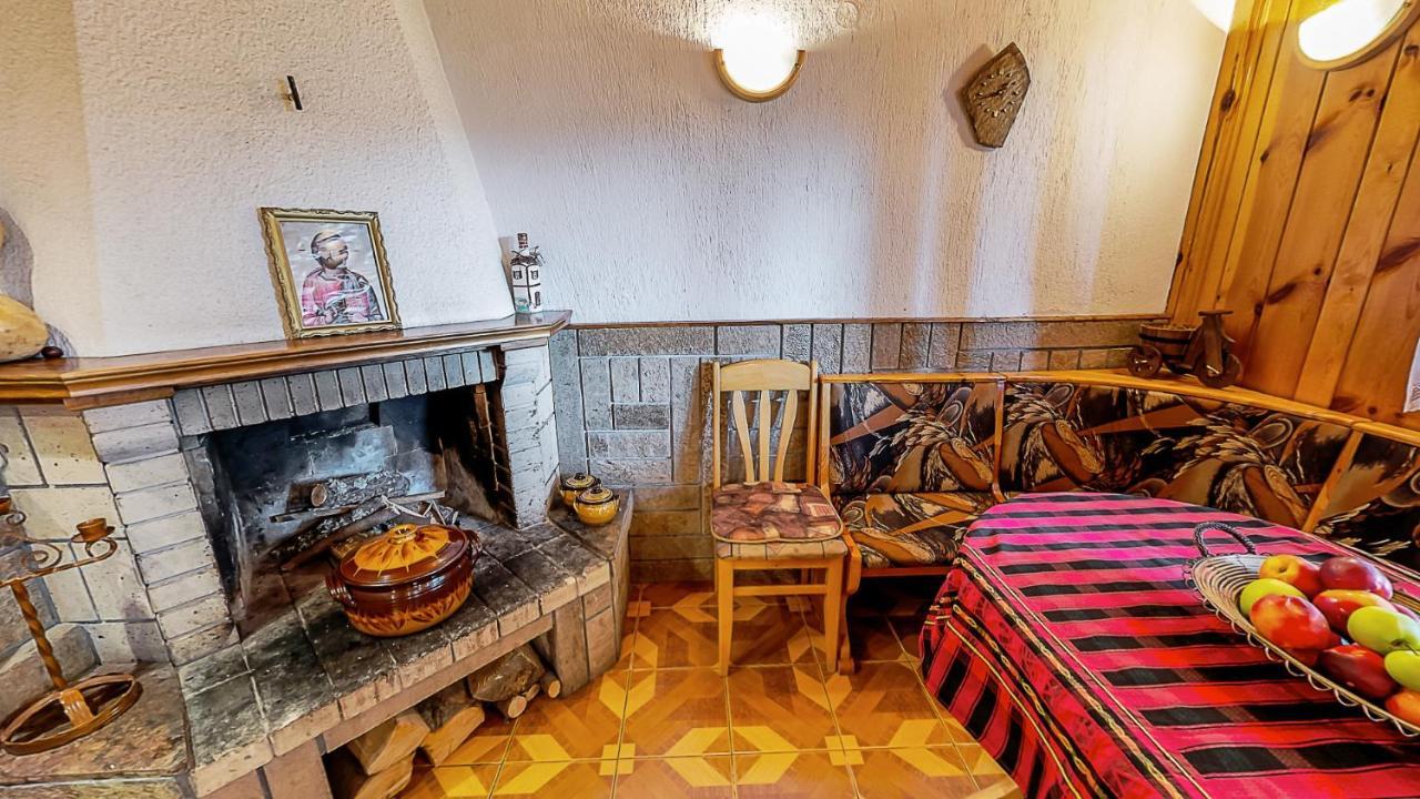 Къща за гости Каневи Momchilovtsi  Екстер'єр фото